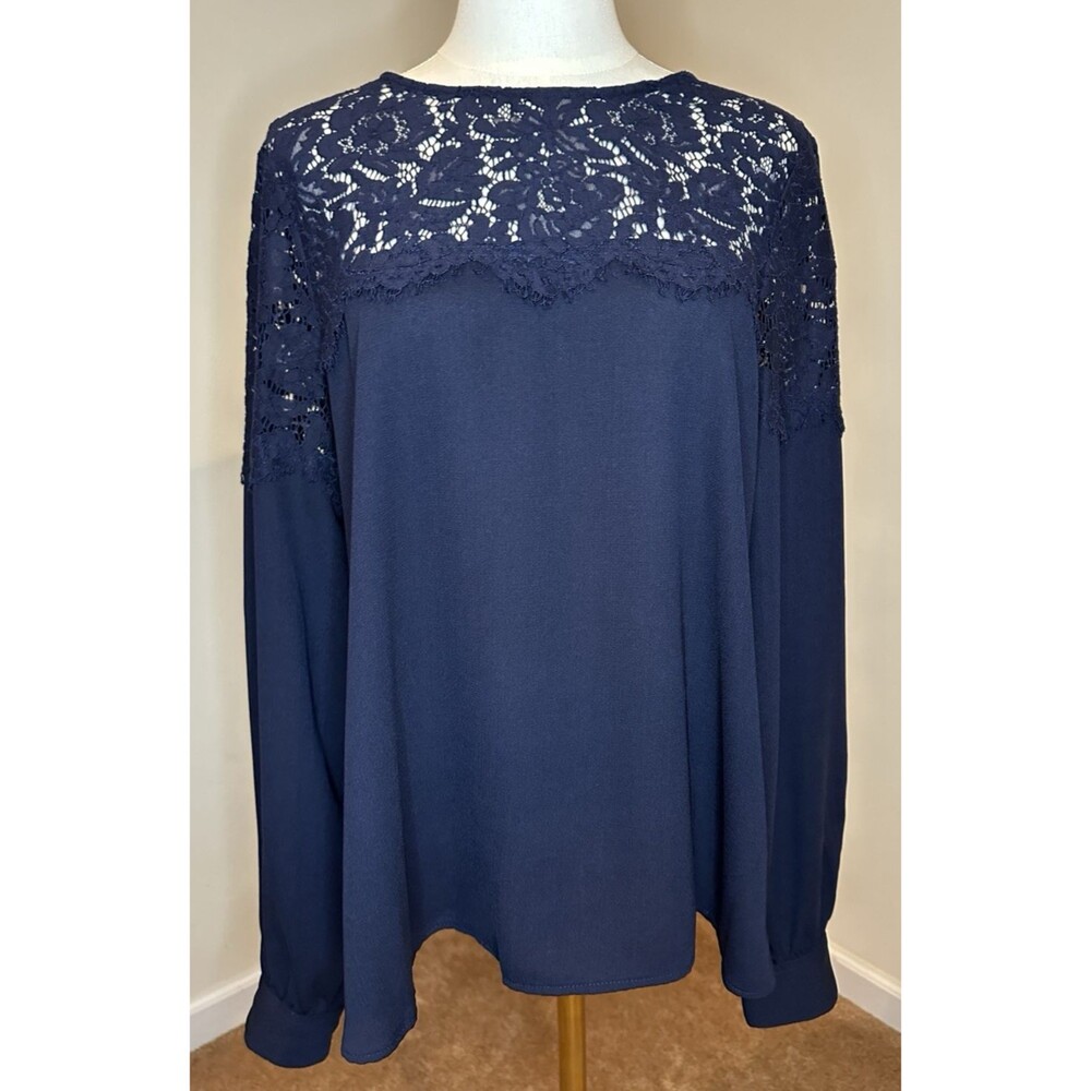 Lulus Women’s Picture This Lace Round Neck Long Sleeve Blouse Navy size M
